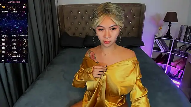 Snapshot of Lady_Riley chatting on May 2026 02:55:02 AM Lady Riley online show from May 2026 02:55:02 AM