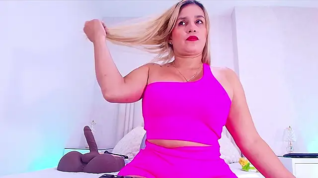 Snapshot of _carolina_fox chatting on February 2026 03:06:01 AM carolina fox online show from February 2026 03:06:01 AM