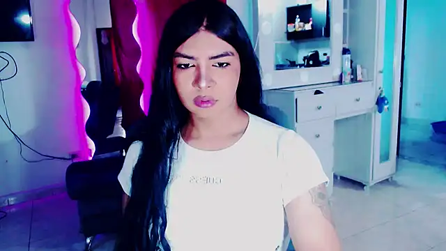 Snapshot of violet_bigcock774 chatting on December 2025 04:54:02 PM violet bigcock774 online show from December 2025 04:54:02 PM