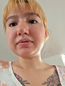 Pinkie Princes online show from November 2025 03:49:01 PM