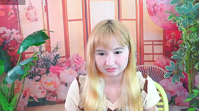 Pinkie Princes online show from November 2025 07:06:01 PM