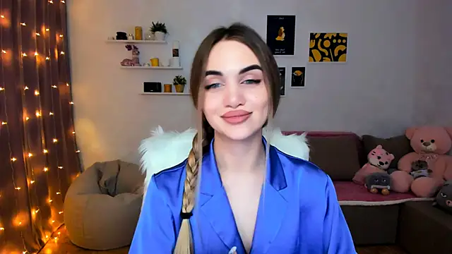 Snapshot of aPieceOfJoy chatting on December 2024 12:08:01 AM aPieceOfJoy online show from December 2024 12:08:01 AM