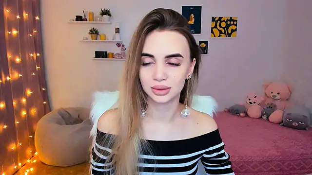 Snapshot of aPieceOfJoy chatting on January 2025 10:12:02 PM aPieceOfJoy online show from January 2025 10:12:02 PM