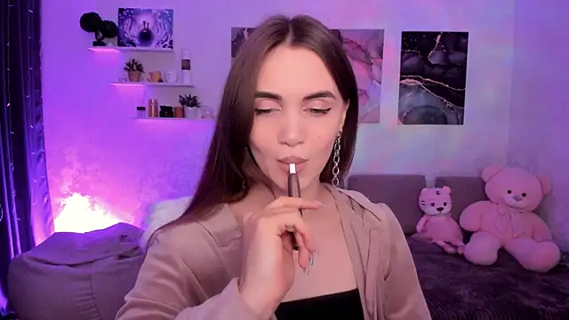 aPieceOfJoy online show from January 2026 09:43:01 PM