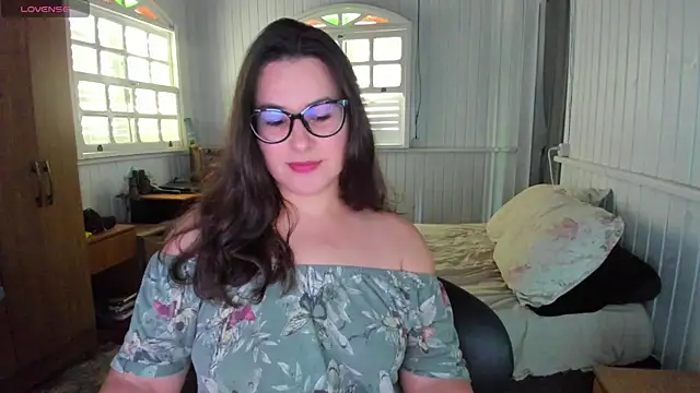 Snapshot of anna_love_hot chatting on November 2025 08:09:02 PM anna love hot online show from November 2025 08:09:02 PM