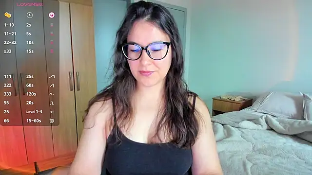 Snapshot of anna_love_hot chatting on December 2024 08:04:01 PM anna love hot online show from December 2024 08:04:01 PM