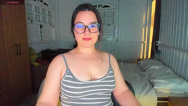 Snapshot of anna_love_hot chatting on September 2025 11:32:02 PM anna love hot online show from September 2025 11:32:02 PM