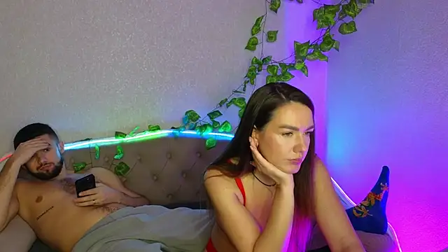Snapshot of ParadisePleasure_ chatting on February 2025 01:58:01 AM ParadisePleasure  online show from February 2025 01:58:01 AM