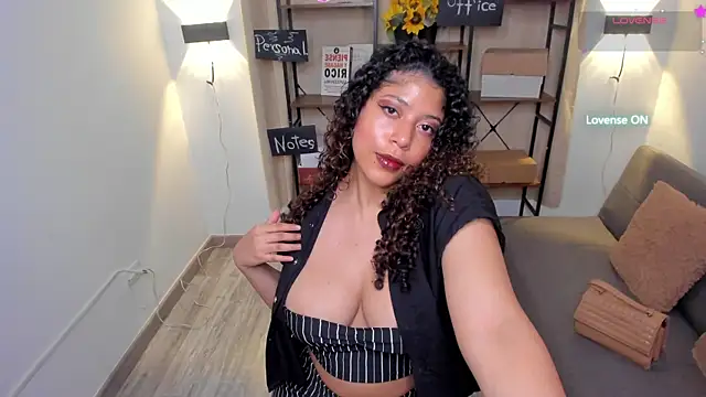 LilyBrunette online show from April 2026 12:40:01 AM