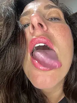 Thescorpionfr online show from February 2025 10:20:01 PM