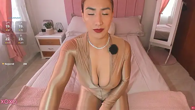 whitneyhot online show from March 2026 11:38:01 AM