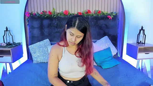 Karlagonzales  online show from September 2025 06:44:01 PM