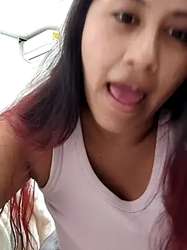 Karlagonzales  online show from June 2026 06:52:01 PM