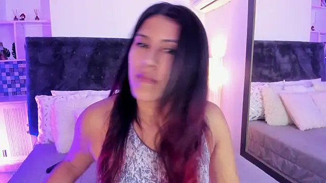 Karlagonzales  online show from July 2026 07:21:01 PM