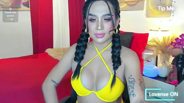 Snapshot of ClassyEllice chatting on June 2026 05:01:01 PM ClassyEllice online show from June 2026 05:01:01 PM