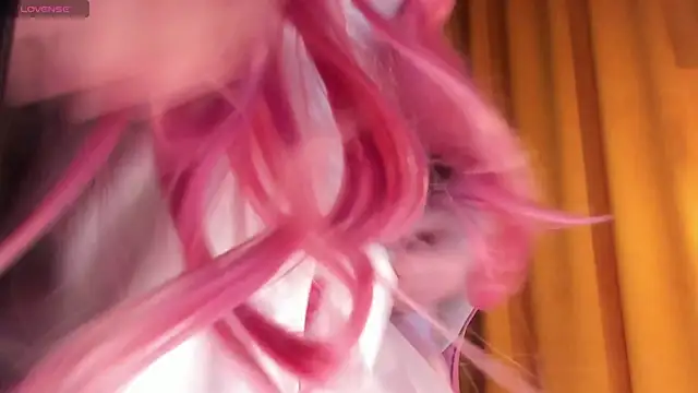 Snapshot of SueNiceeeee chatting on January 2026 03:33:02 AM SueNiceeeee online show from January 2026 03:33:02 AM