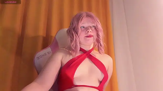 Snapshot of SueNiceeeee chatting on January 2026 01:42:01 AM SueNiceeeee online show from January 2026 01:42:01 AM