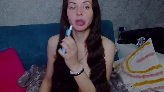 Brilliant Doll online show from May 2026 02:01:02 AM