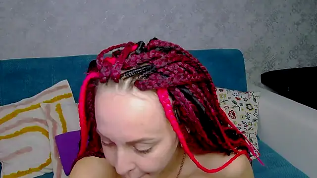 Brilliant Doll online show from March 2026 01:50:01 AM