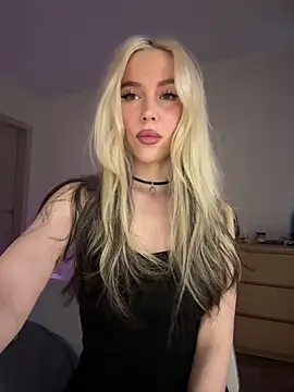 xDinnax online show from March 2026 04:57:01 AM