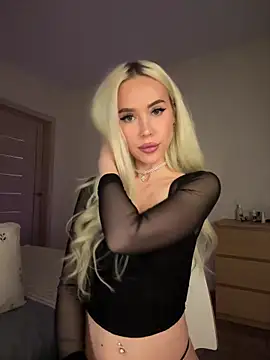 Snapshot of xDinnax chatting on October 2025 01:56:02 PM xDinnax online show from October 2025 01:56:02 PM