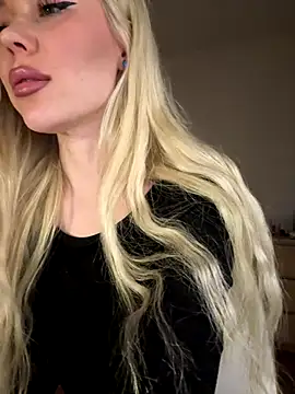 xDinnax online show from December 2025 03:04:01 PM