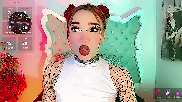 LeyXandrabraz online show from February 2026 08:32:02 PM