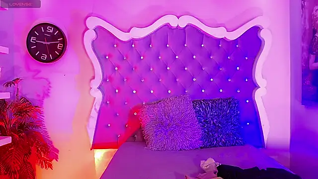 LeyXandrabraz online show from April 2026 08:12:02 PM