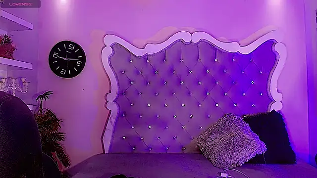 LeyXandrabraz online show from March 2026 08:22:01 PM