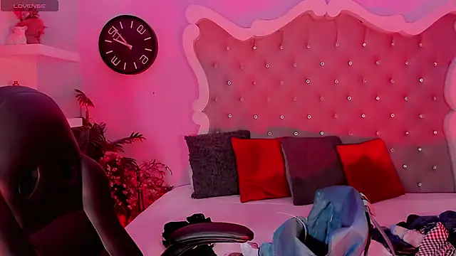 LeyXandrabraz online show from November 2025 08:02:02 PM