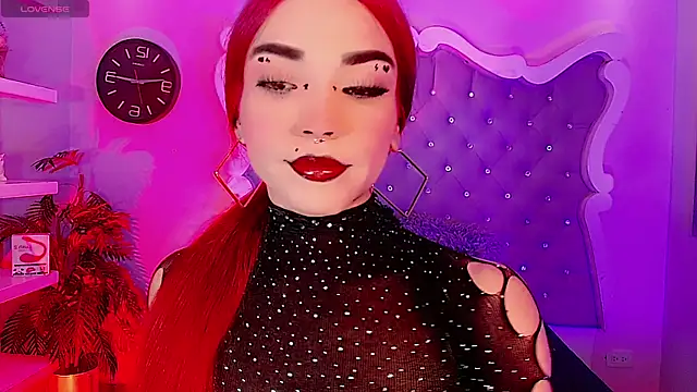 LeyXandrabraz online show from February 2026 08:20:01 PM