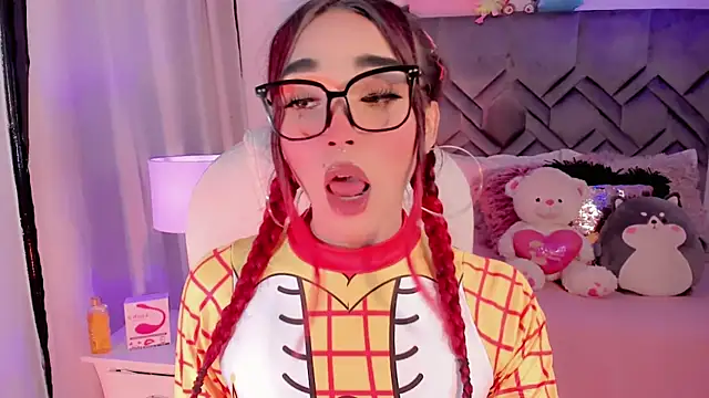 Snapshot of LeyXandrabraz chatting on February 2025 09:48:01 PM LeyXandrabraz online show from February 2025 09:48:01 PM