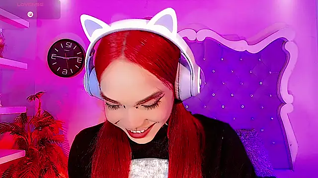 LeyXandrabraz online show from March 2026 08:42:02 PM