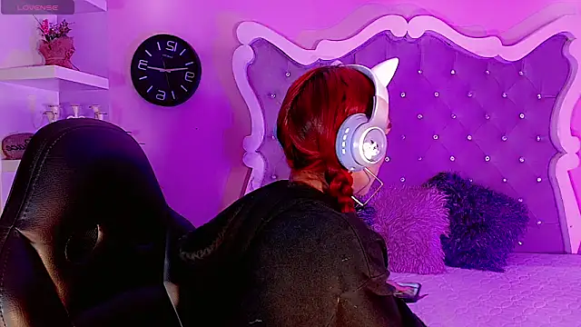 LeyXandrabraz online show from March 2026 08:21:02 PM