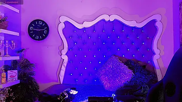 LeyXandrabraz online show from April 2026 08:23:02 PM