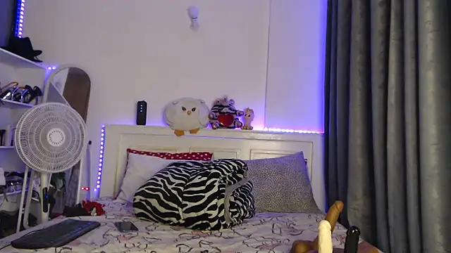 peeky pinky online show from May 2026 01:59:03 AM