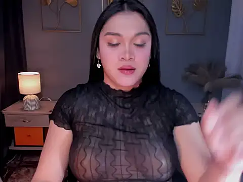 Snapshot of MaxeneCullens chatting on September 2025 02:50:02 AM MaxeneCullens online show from September 2025 02:50:02 AM