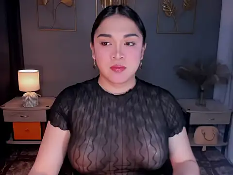 MaxeneCullens online show from November 2025 10:20:02 AM