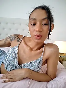 Leaberry online show from November 2025 04:50:02 PM