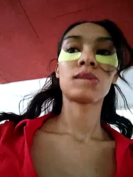 Leaberry online show from December 2025 07:37:02 PM