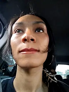 Leaberry online show from February 2026 10:18:02 PM