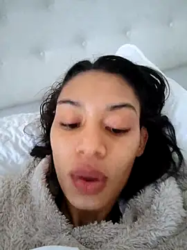 Leaberry online show from September 2025 04:11:01 PM