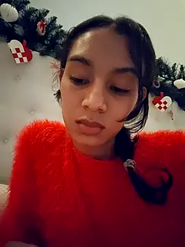 Leaberry online show from December 2025 12:02:01 AM