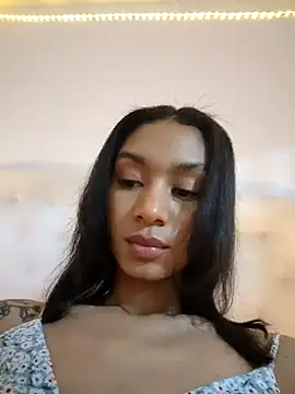 Leaberry online show from November 2025 10:58:02 PM