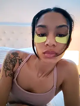 Leaberry online show from February 2026 09:59:02 PM