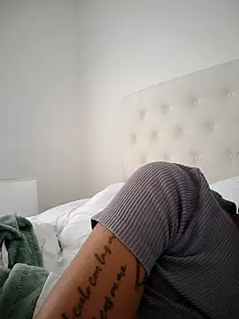 Leaberry online show from January 2026 02:20:01 PM