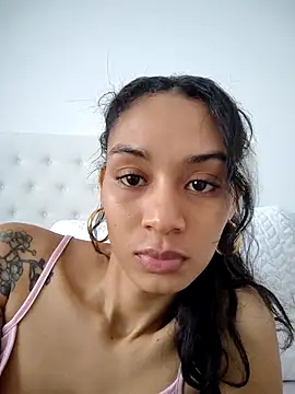 Leaberry online show from October 2025 05:46:01 PM