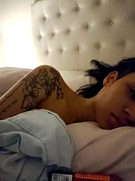 Leaberry online show from February 2026 11:28:02 PM