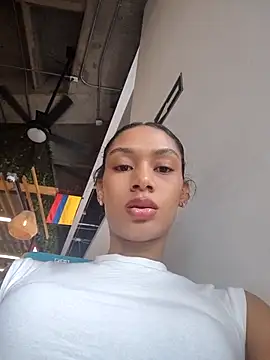 Leaberry online show from February 2026 09:14:02 PM