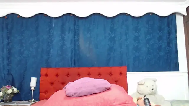 LADYSLAVEXXX online show from October 2025 04:28:02 PM